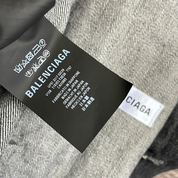 Balenciaga Logo Denim Jacket, Authentic - Picture 5 of 5